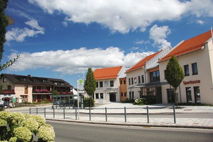 Rathaus in Zandt in der Dorfmitte